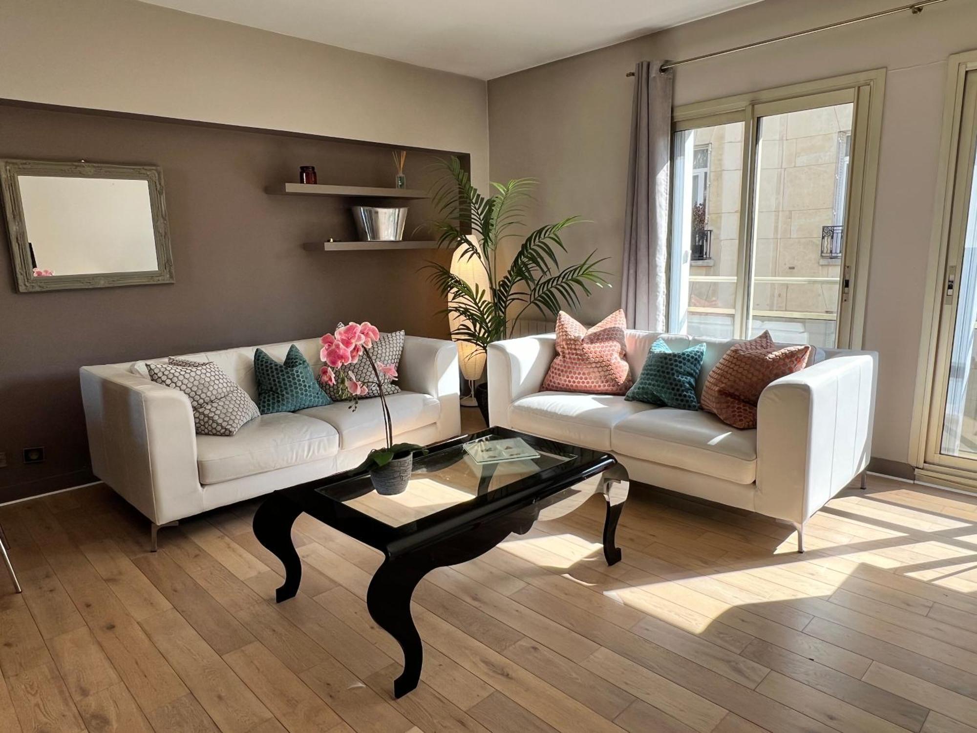 Your Parisian Hideaway - Entire Apartment Exterior photo